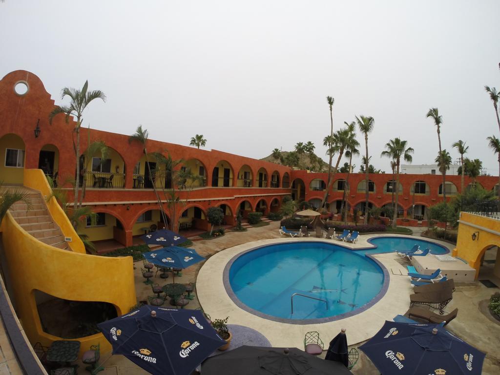 Hotel Mar De Cortez 카보산루카스 외부 사진