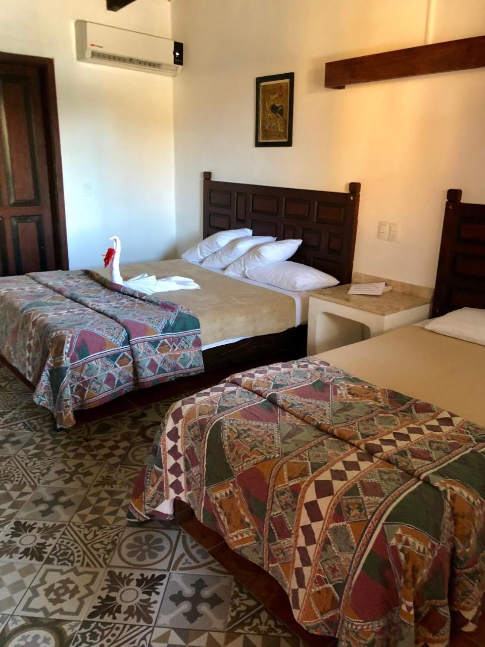 Hotel Mar De Cortez 카보산루카스 외부 사진