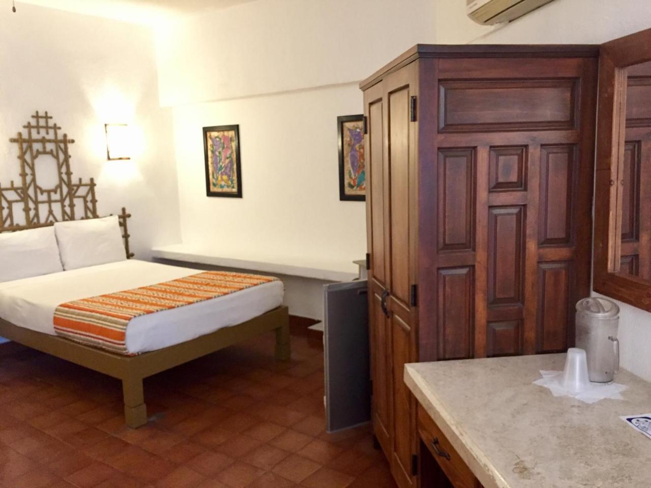 Hotel Mar De Cortez 카보산루카스 외부 사진