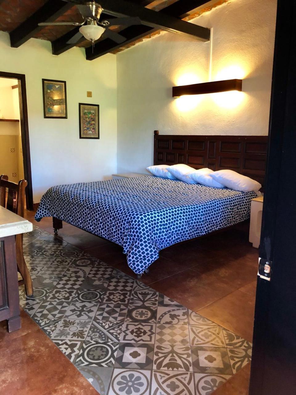 Hotel Mar De Cortez 카보산루카스 외부 사진