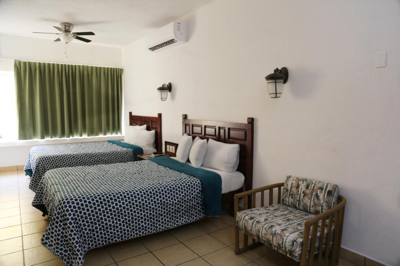 Hotel Mar De Cortez 카보산루카스 외부 사진