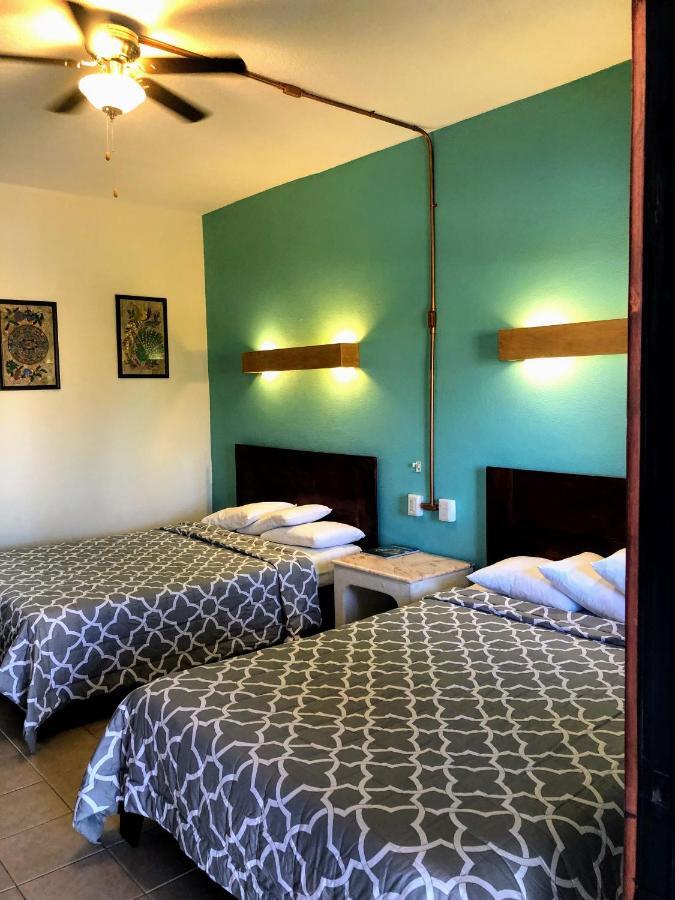 Hotel Mar De Cortez 카보산루카스 외부 사진